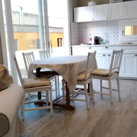 Apartment Momhouse - - Cagliari