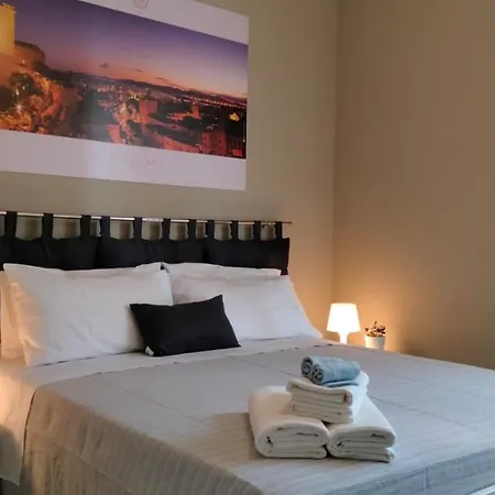 Momhouse - - Apartment