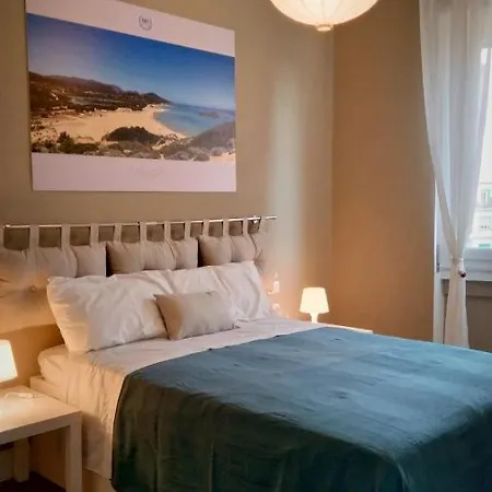 Momhouse - - * Cagliari