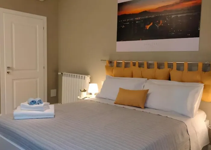 Momhouse - - * Cagliari